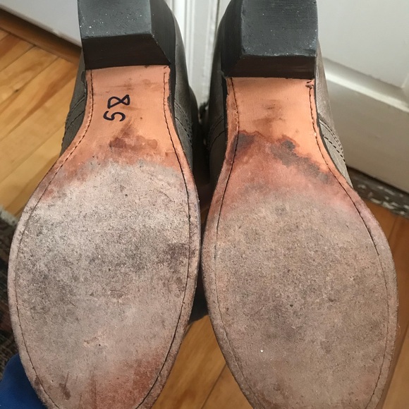 Frye Jane Boot Taupe Antique Leather - Picture 8 of 8